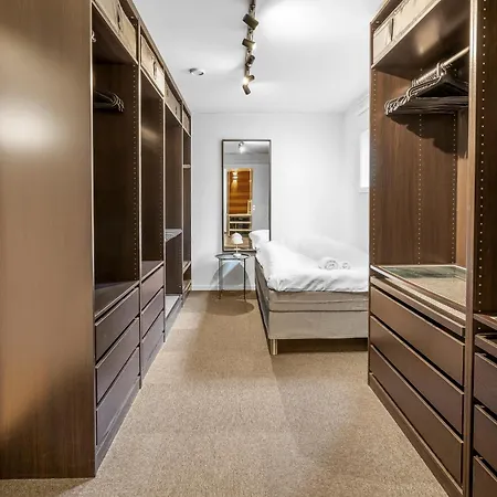 Kais & Cinema House & Modern