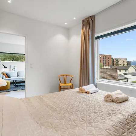 Kais & Cinema House & Modern *