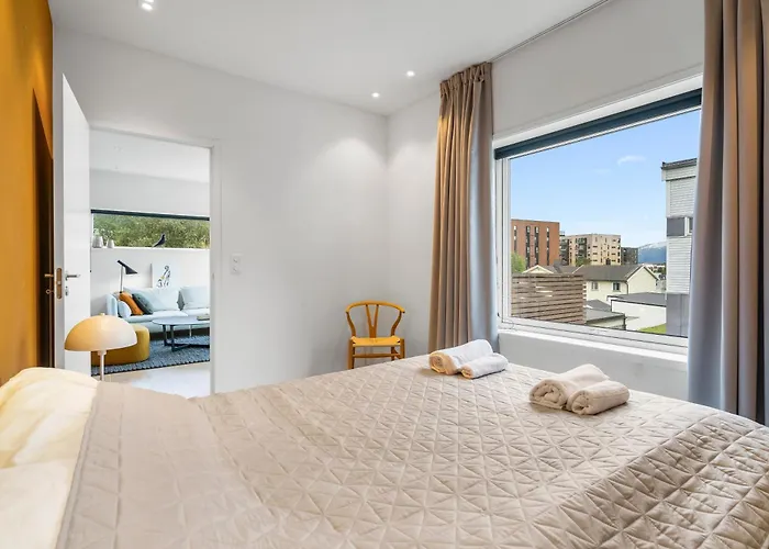 Kais & Cinema House & Modern *